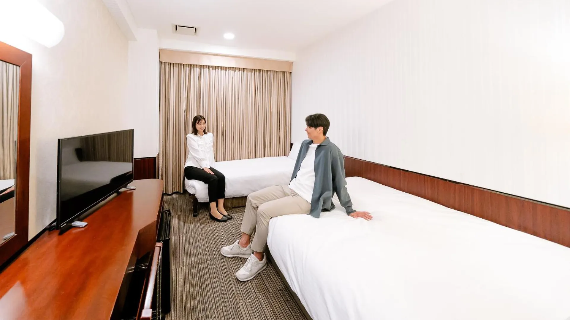 Hotel Hillarys Osaka