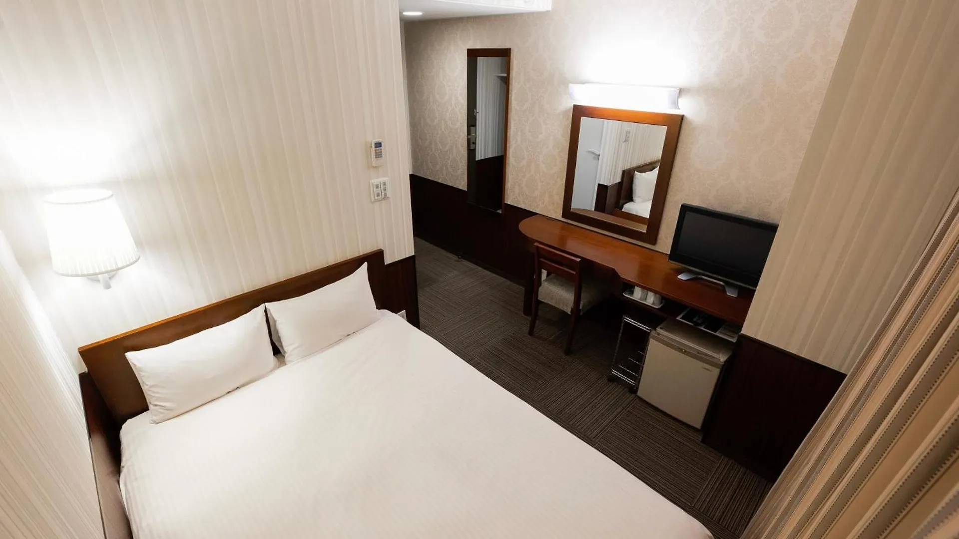 Hotel Hillarys Osaka