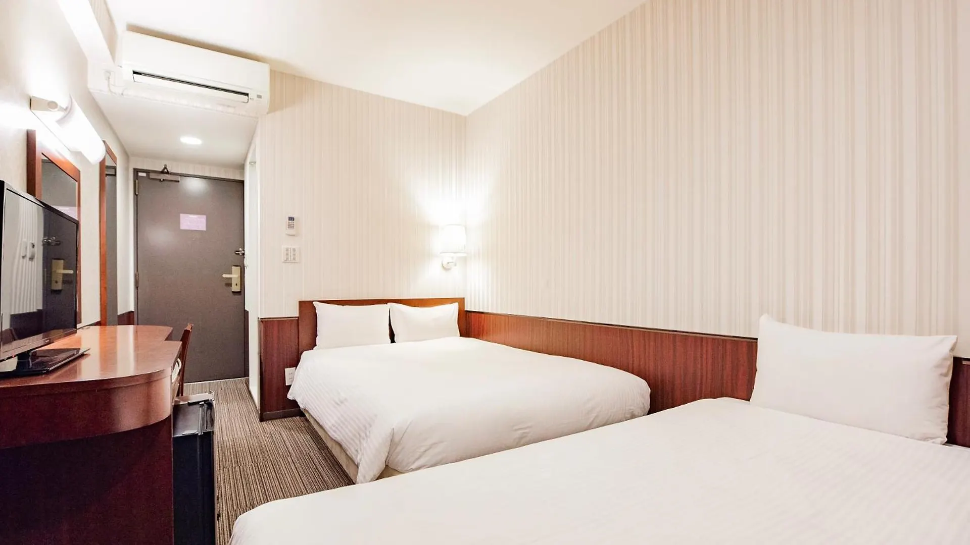 Hotel Hillarys Osaka